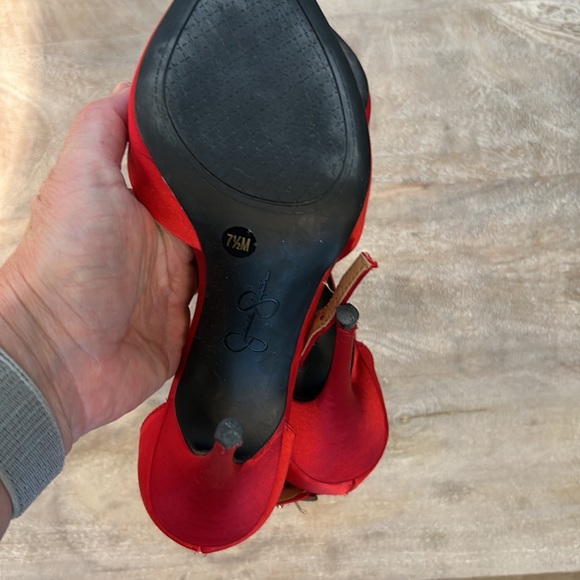 Jessica Simpson red fabric heels 7.5 - Picture 6 of 6